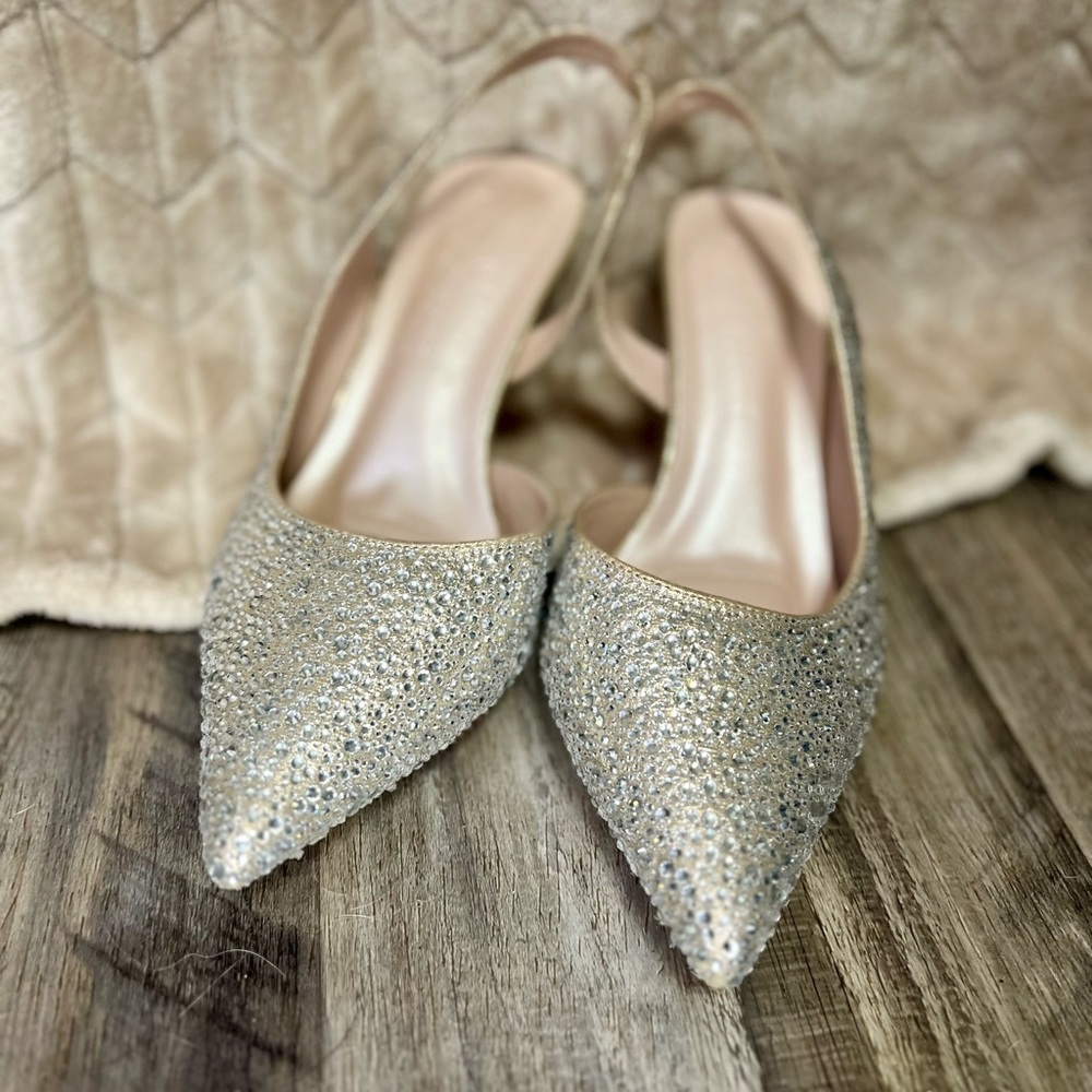 Bridal Rhinestone Embellished Pointed Toe 3” Heel Slingback